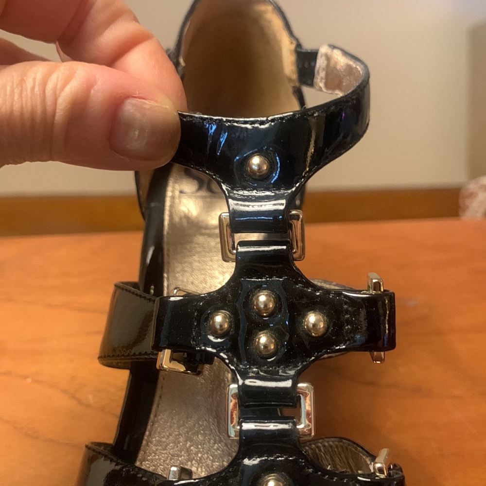 SOFFT BLACK PATENT LEATHER PLATFORM CAGE GLADIATOR SANDALS GOLD STUDS - Picture 3 of 16